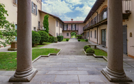 MISSAGLIA – ATTICO CENTRO STORICO ”CORTE DI CONTRA”