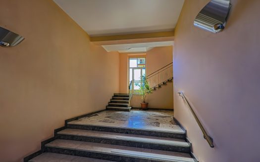 Appartamento in Vendita a Villasanta – Via Galileo Galilei