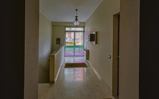 Trilocale in vendita a Lomagna in Via degli Alpini