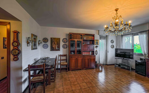 Vimercate – Via Cremagnani – Luminoso trilocale all’ultimo piano, a pochi passi dal centro